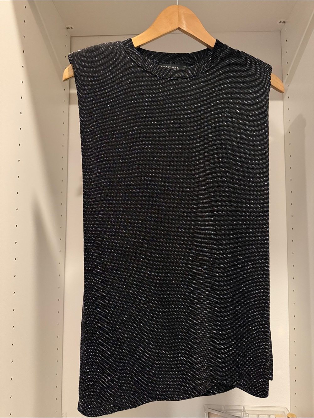 DECJUBA NWOT Black Sparkle Sleeveless Tank